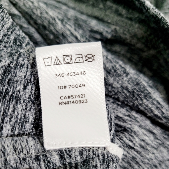 Lou & Grey Form Zip-Up Performance Jacket Womans Size Small - Picture 9 of 10